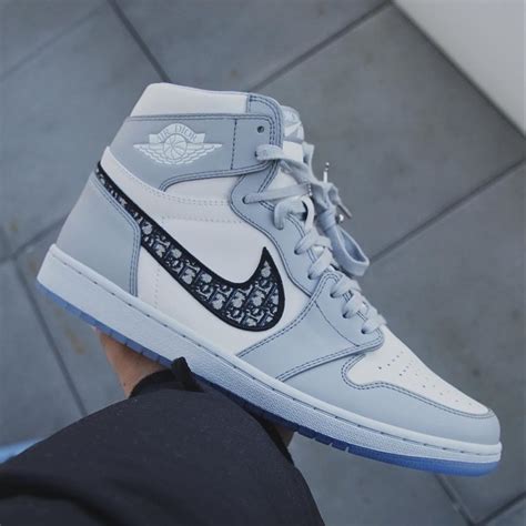 dior jordan 1 details